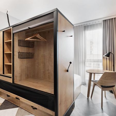 Stay Kooook Geneva City - Online Check In New Opening Экстерьер фото