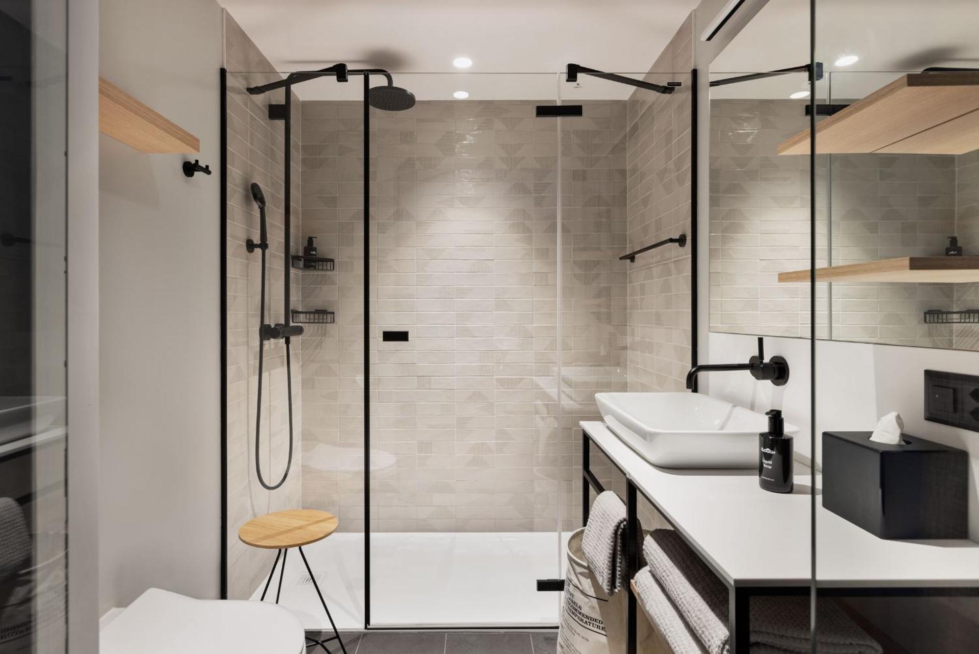 Stay Kooook Geneva City - Online Check In New Opening Экстерьер фото